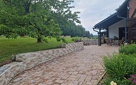 Luxusní apartmán s krbem - Kunratické Švýcarsko